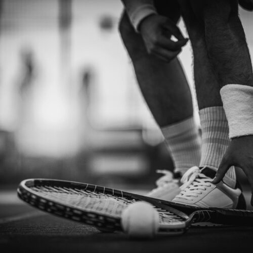 jonas-augustin_augustin-foto_tennisschläger-sw